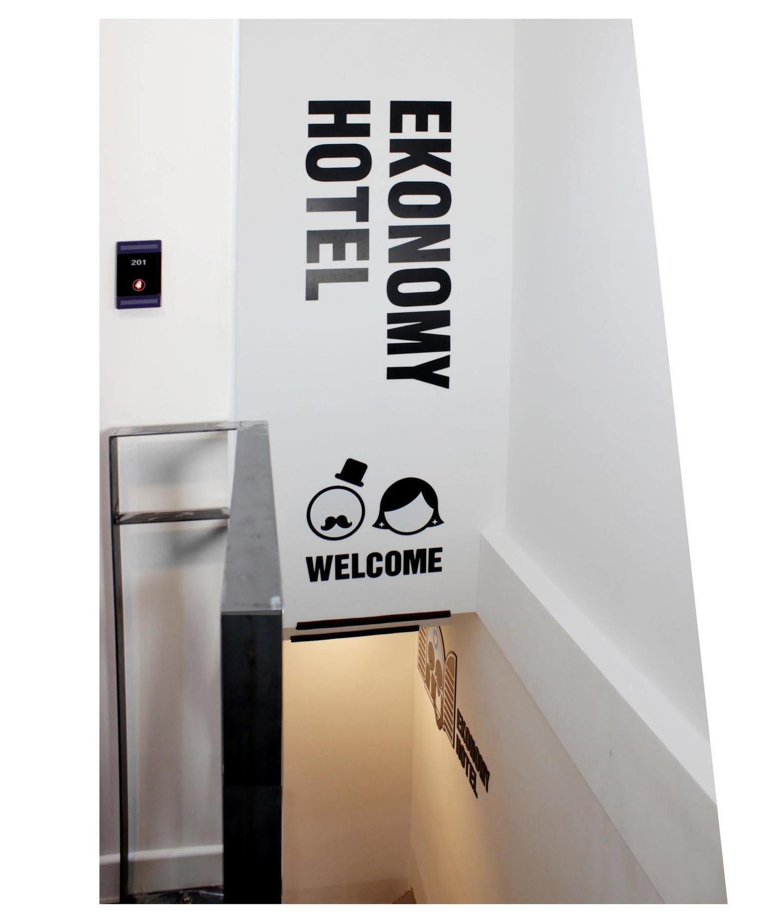 Ekonomy Hotel Dongdaemun Seoul Exterior photo
